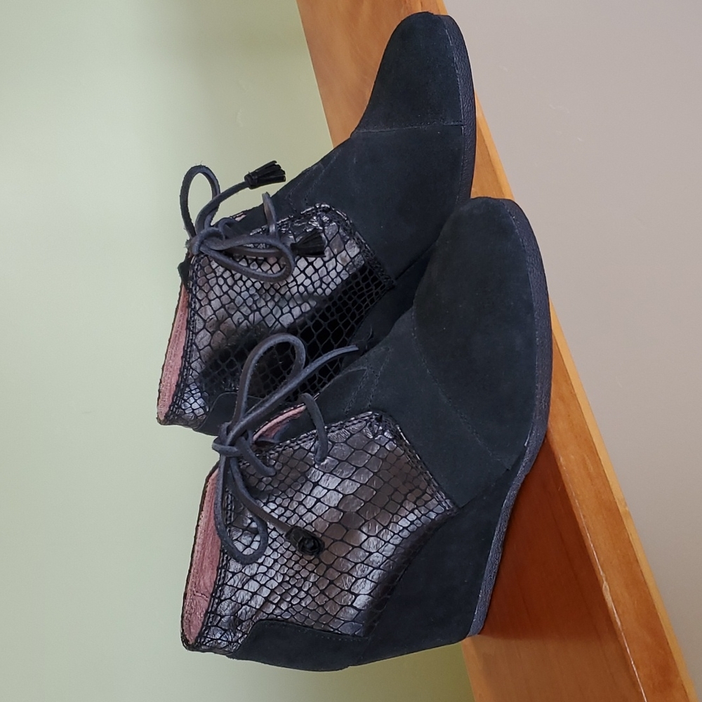 TOMS Desert Wedge